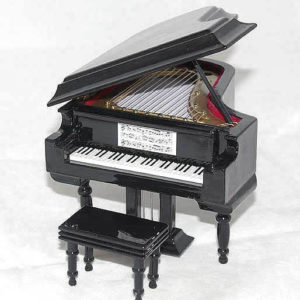 Musical piano, working