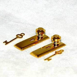 Door handles, gold with key two keys