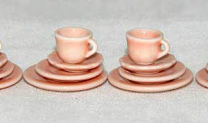 Pink /peach quality porcelain  dinner service