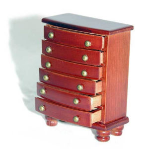 Mahogany chest of drawers