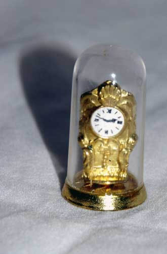 Dome clock gold
