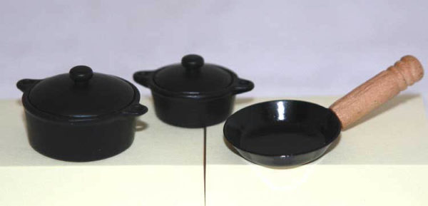 Black casserole and frypan set