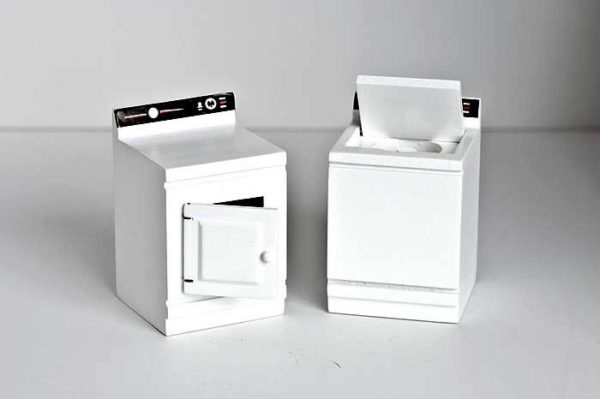 White washing machine and dryer set