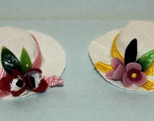 Straw hat with coloured trim