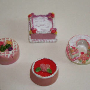 Cakes, set 4 assorted