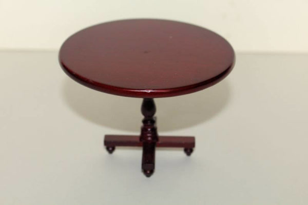 Mahogany round pedestal dining table