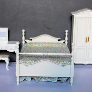 4 pce white bedroom set