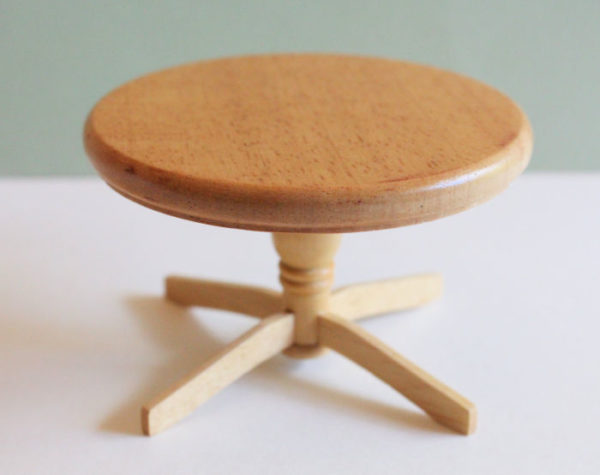 Round Pine Table