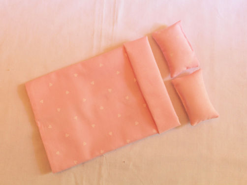 Bedspread/Doona - pale pink stripe and heart reversible